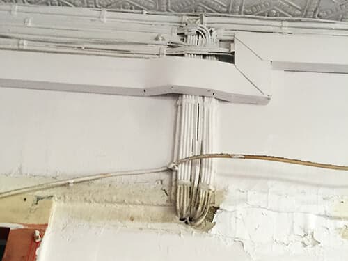 Overlapping wiring in HDB flat